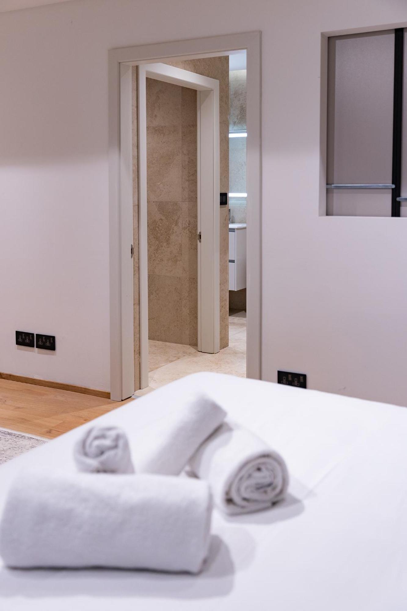Florette Suite 1Br With Stunning Lounge Terrace By Arcobnb Floriana Exterior foto